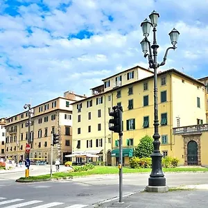 Walls Dream - Air Cond - Wi-fi - Panoramic In Front Of The Historical Walls - Apartment Lucca