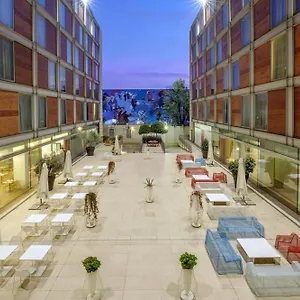 Doubletree By Hilton Otel
